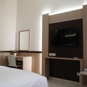 Paris Day Hotel